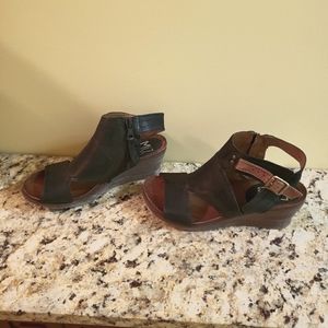 Miz Mooz Shoes